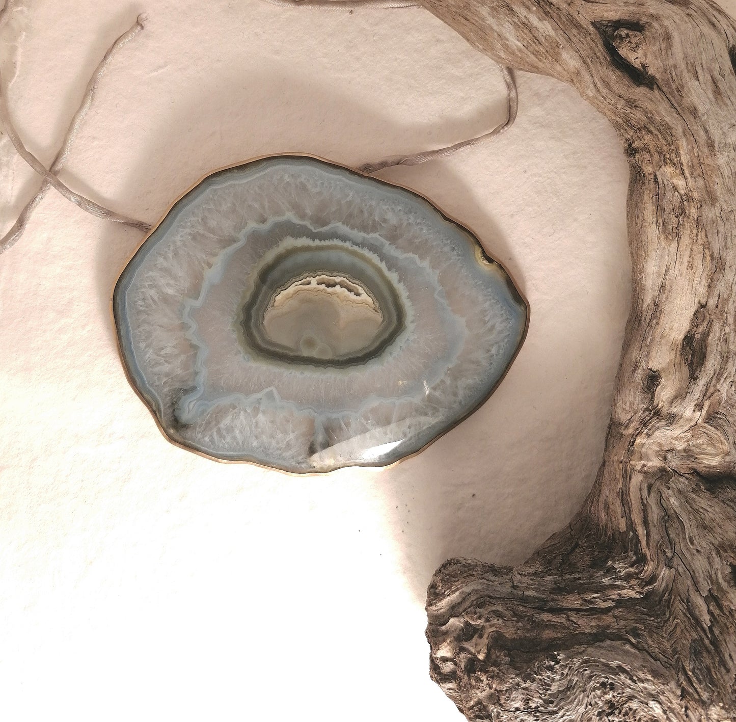 "Atoll" chalcedony agate pendant