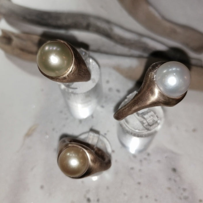 Australian gold pearl ring