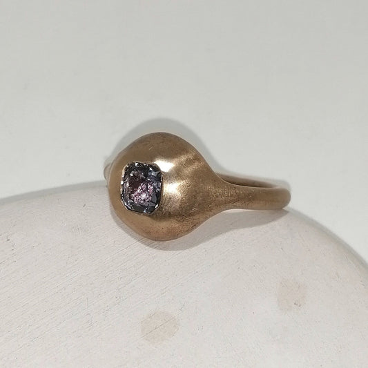 Anello spinello grigio