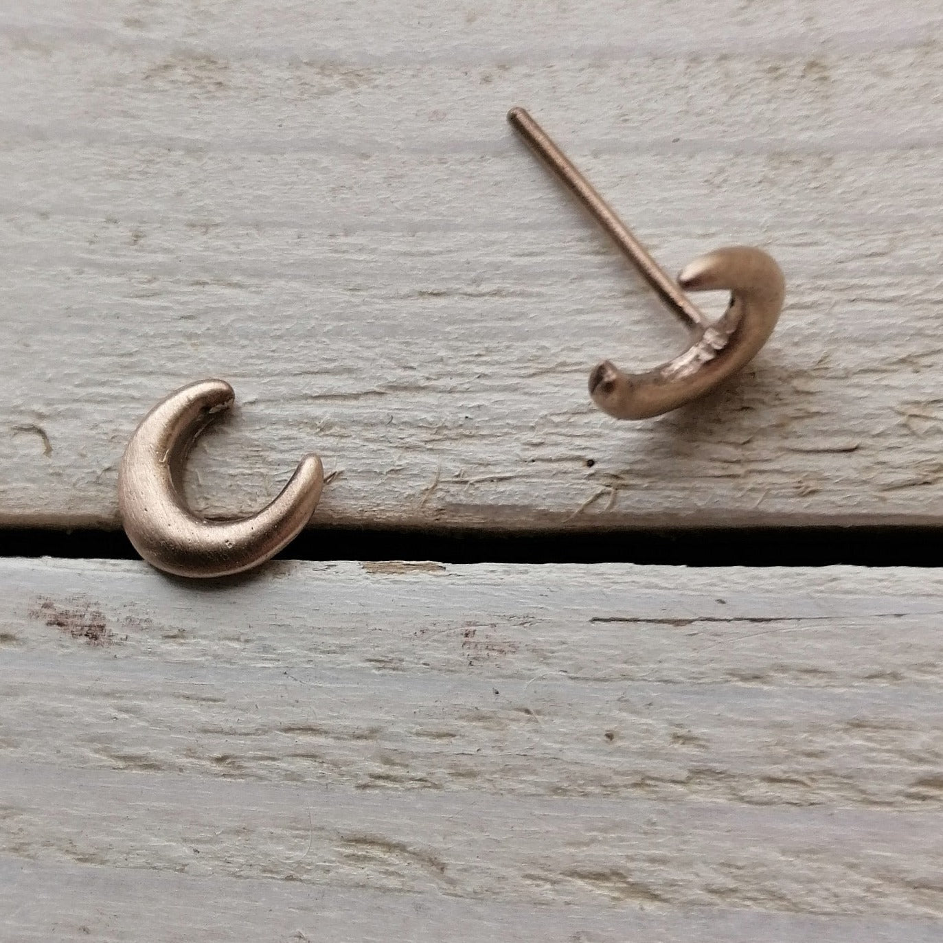 Small moon pendant